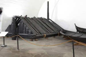 Bilde av Gokstadskipet - kongens gravkammer